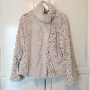 Patagonia Soft Faux Fur Fuzzy Jacket